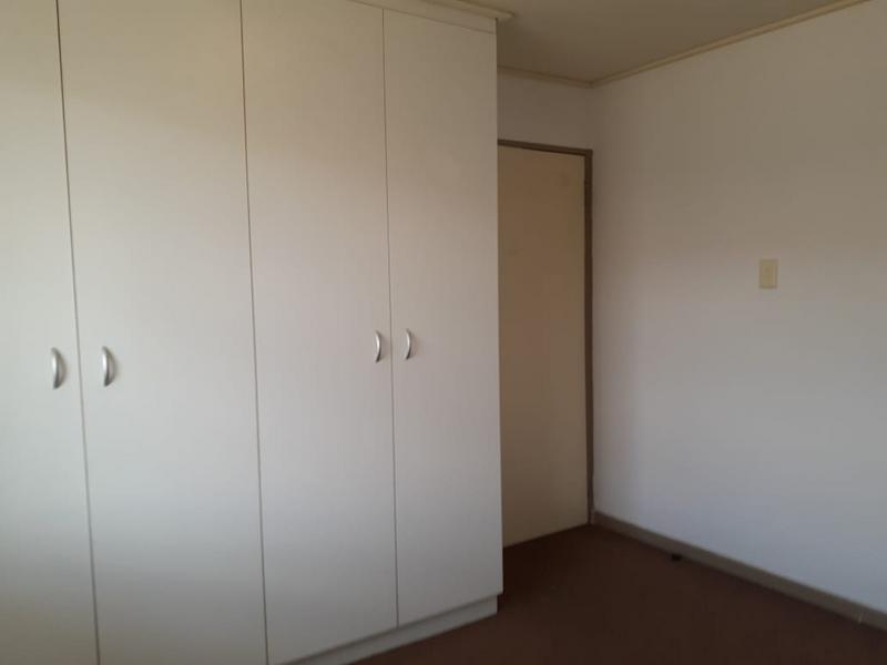 To Let 2 Bedroom Property for Rent in Grahamstown Central Eastern Cape